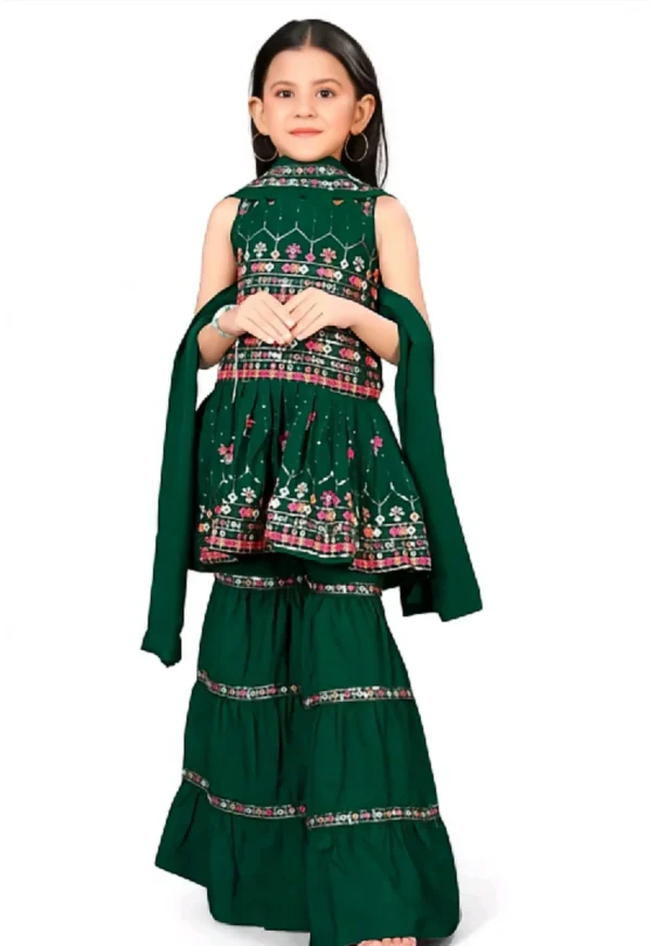 Ethnic wear kurta set/with dupatta