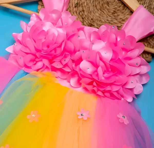 Cute and stylish/elegant dress for baby girls - Image 3
