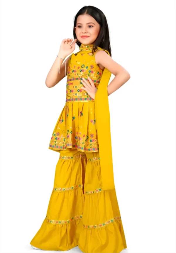 Ethnic wear kurta set/with dupatta - Image 2