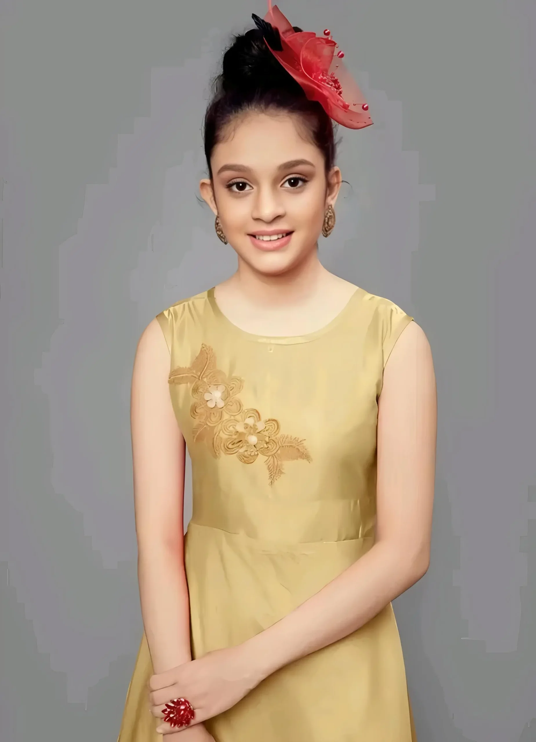 Girls solid round neck ethnic gown