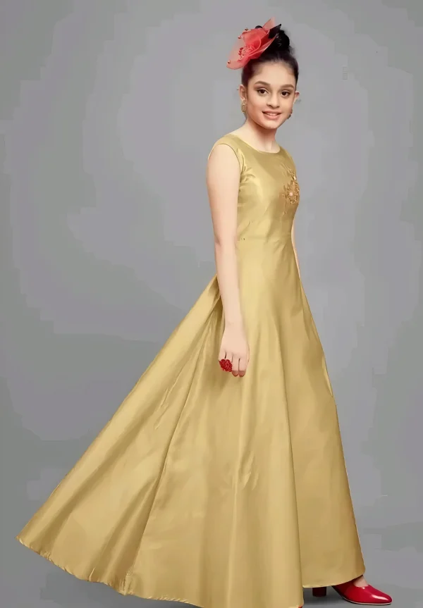 Girls solid round neck ethnic gown